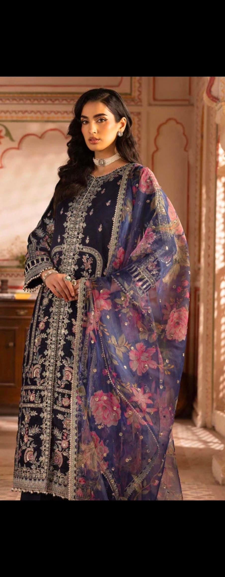 Velvet Luxury Salwar Kameez: Pakistani Wedding Guest Outfit