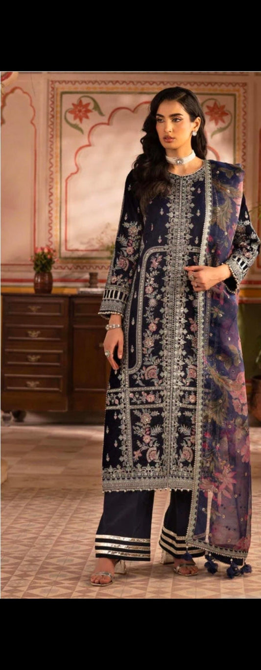 Velvet Luxury Salwar Kameez: Pakistani Wedding Guest Outfit