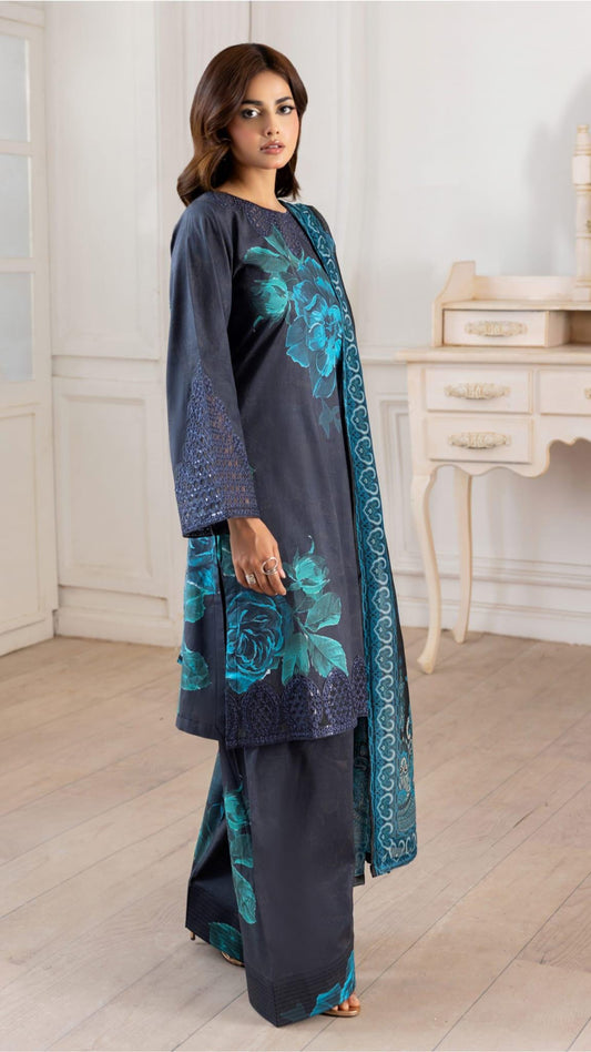 Embroidered Pakistani Salwar Kameez: Digital Print Lawn Suit
