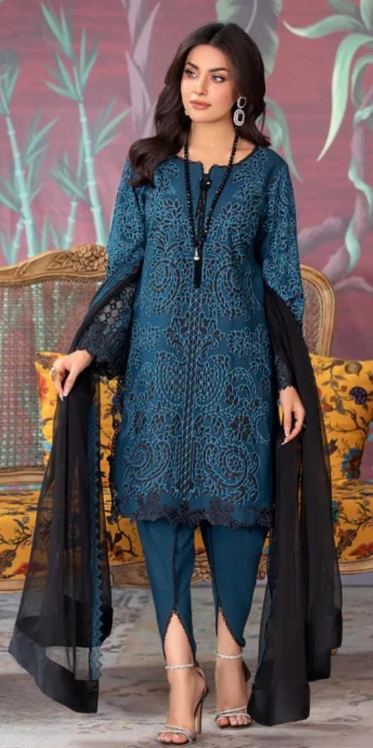 Embroidered Viscose Salwar Kameez: Pakistani Digital Print Designer Suit