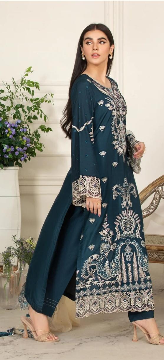 Embroidered Viscose Pakistani Suit: Designer Kameez, Dupatta & Shalwar