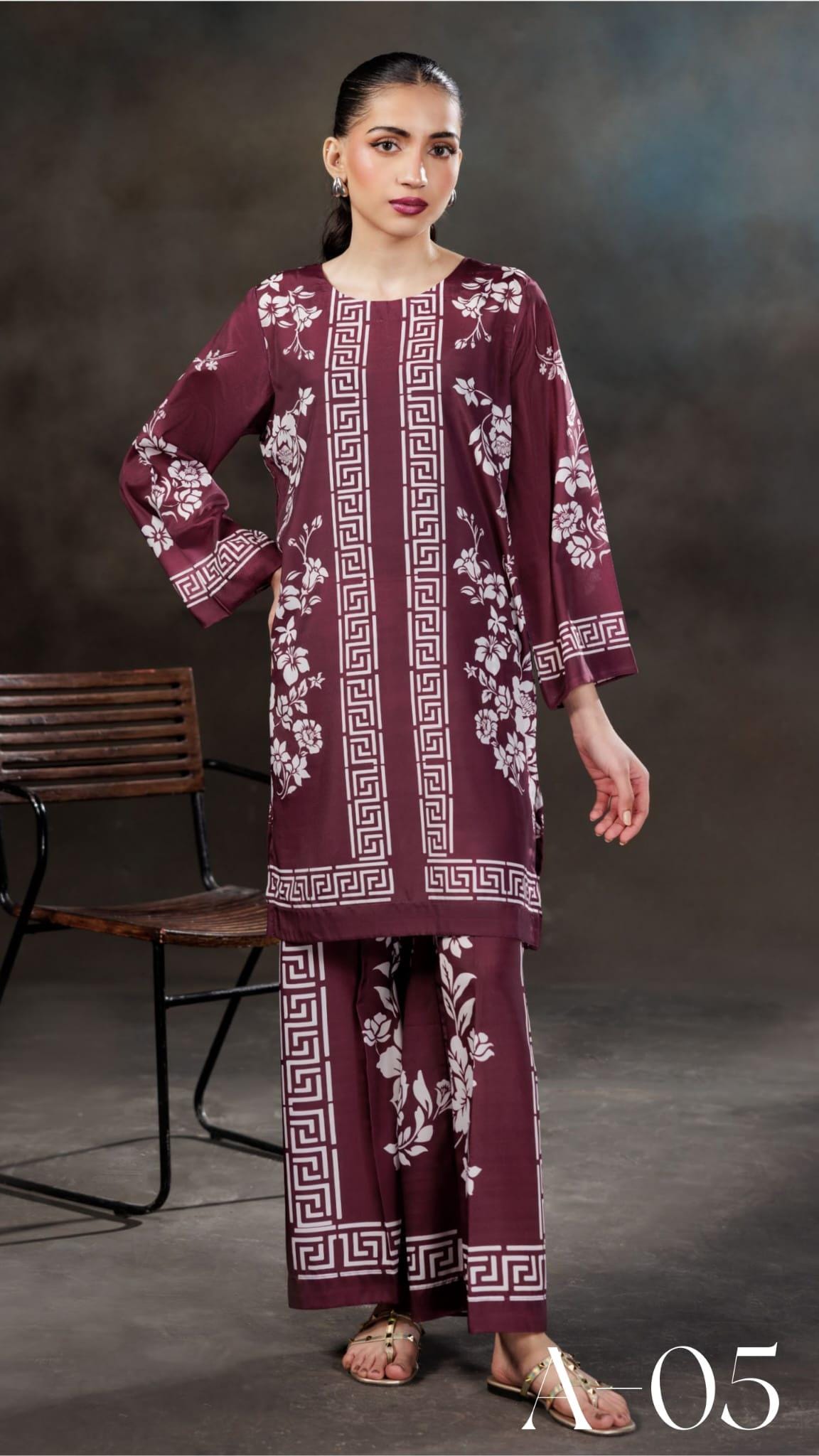 Floral Print Grip Silk Salwar Kameez: Pakistani 2-Piece Outfit