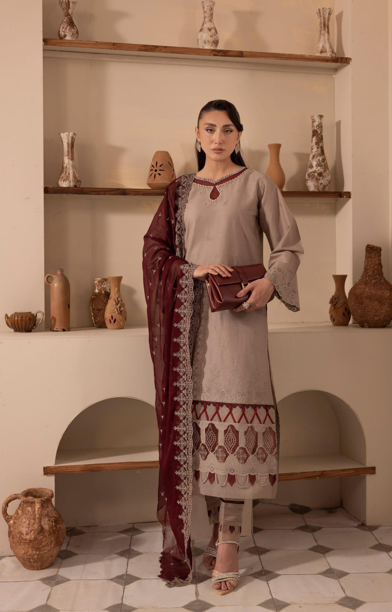 Embroidered Pakistani Salwar Kameez: Digital Print Lawn Suit