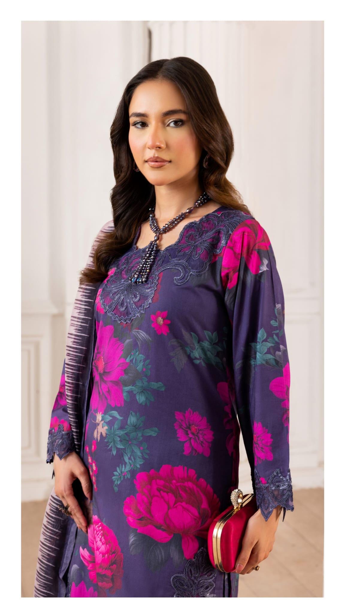 Embroidered Pakistani Salwar Kameez: Digital Print Lawn Suit