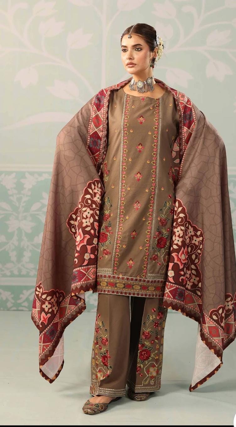 Dhanak Luxury Salwar Kameez: Pakistani Wedding Guest Outfit