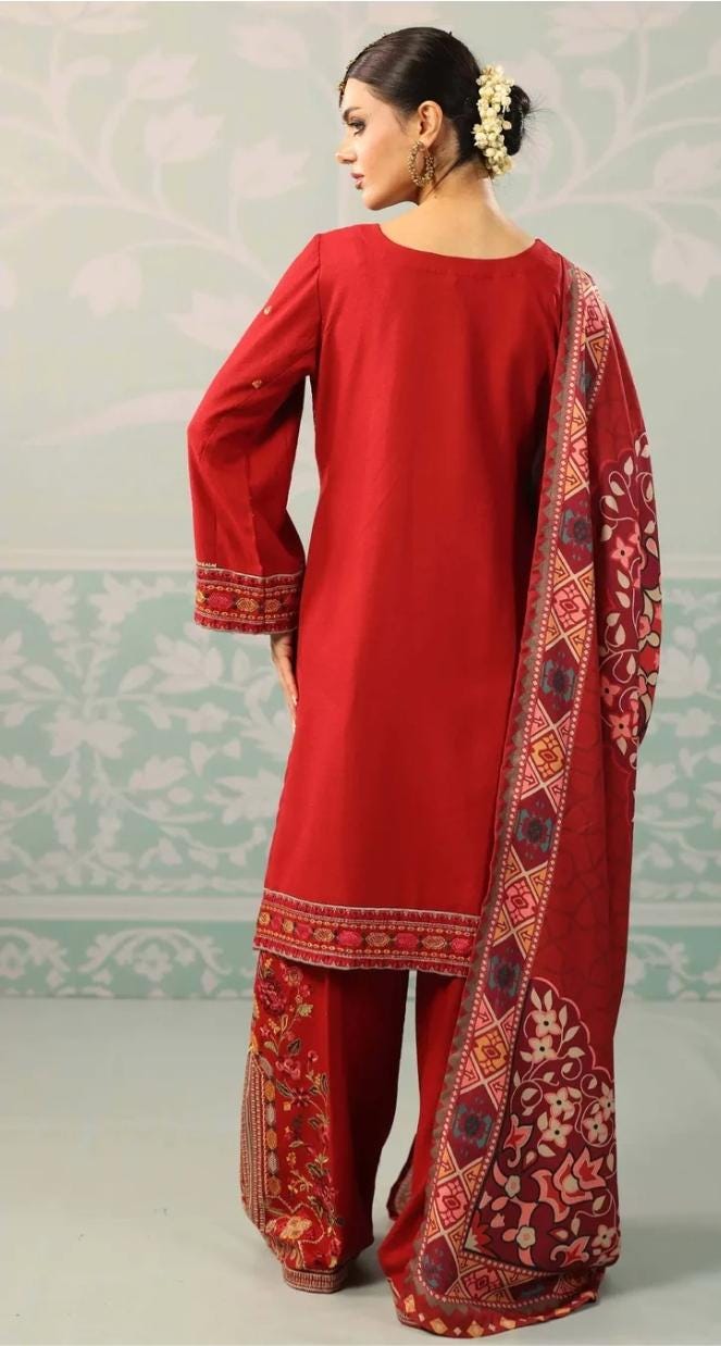 Dhanak Luxury Salwar Kameez: Pakistani Wedding Guest Outfit